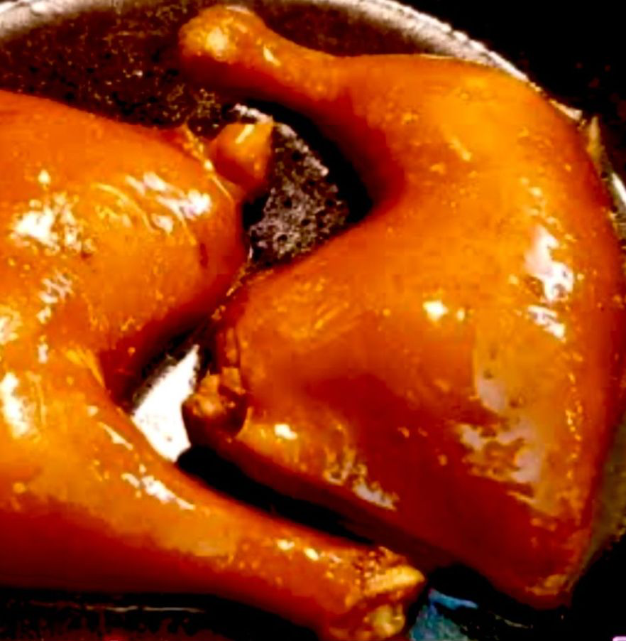 Poached Soy Sauce Chicken Leg (350g)